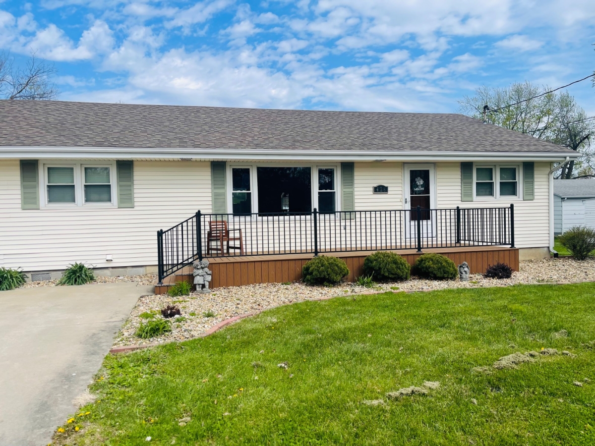 428 S. Illinois St., Pittsfield, IL  62363
