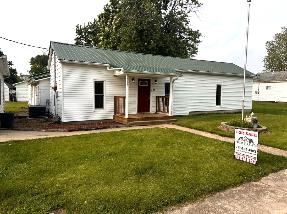 508 E. Lafayette St. Clayton, Illinois