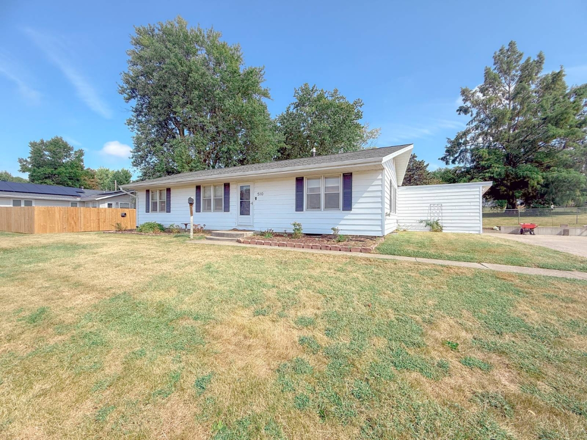 510 S. Jackson, Pittsfield, IL  62363