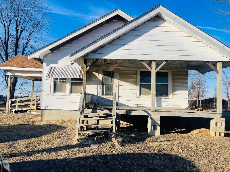 42998 County Highway 8, Pittsfield, IL 62363